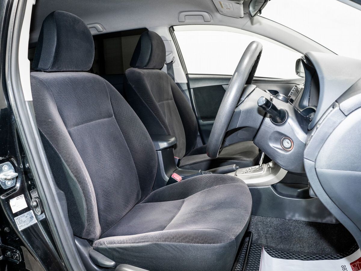 Toyota Corolla Fielder 2010 - фото автомобиля