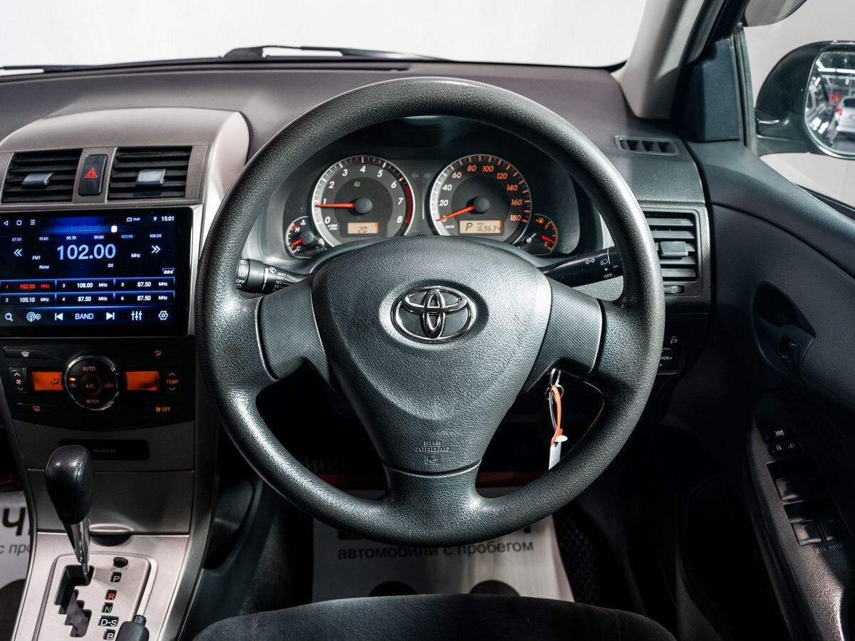 Toyota Corolla Fielder 2010 - фото автомобиля