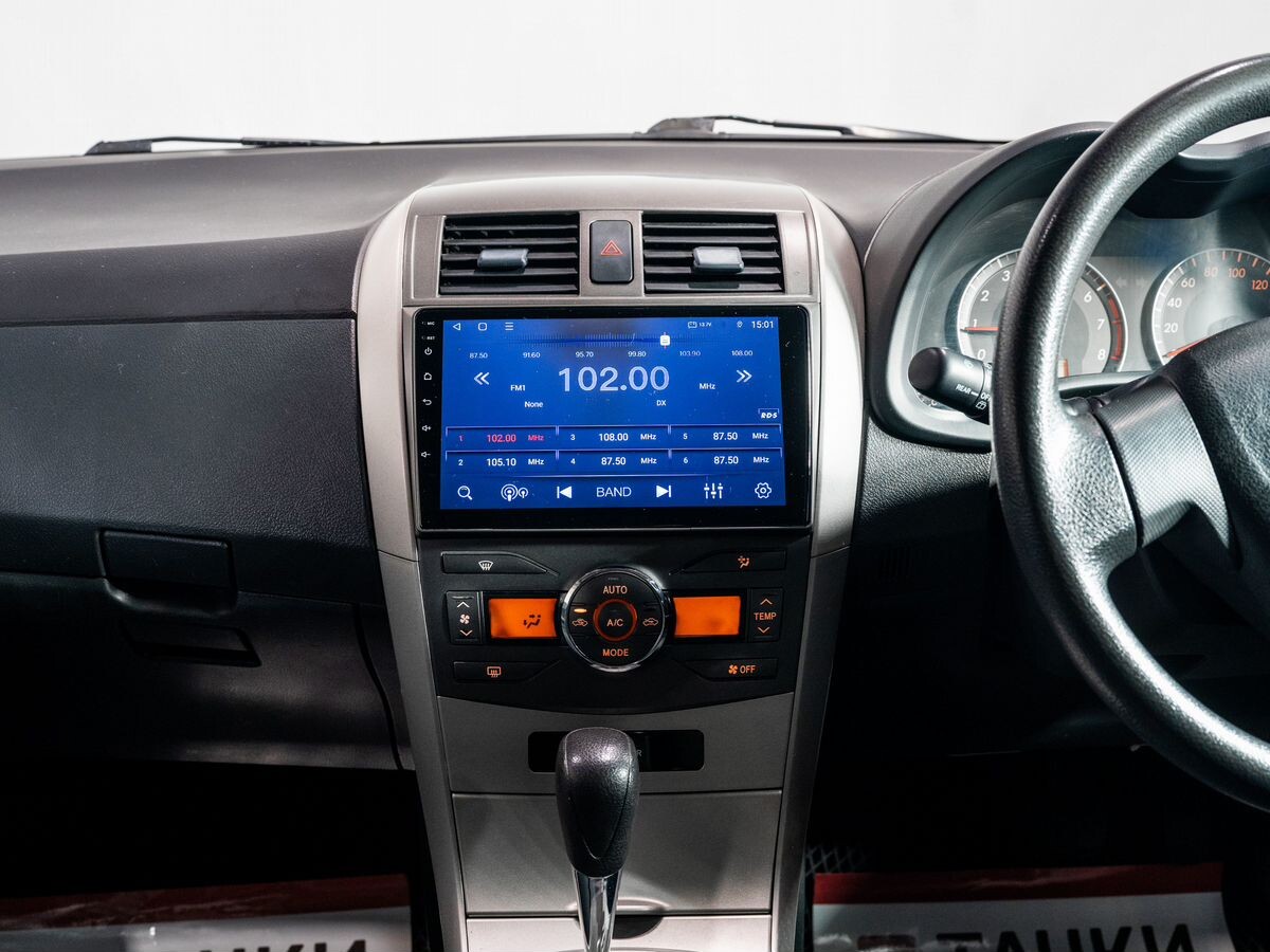 Toyota Corolla Fielder 2010 - фото автомобиля