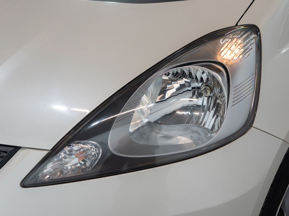 Honda Fit 2009 - фото автомобиля