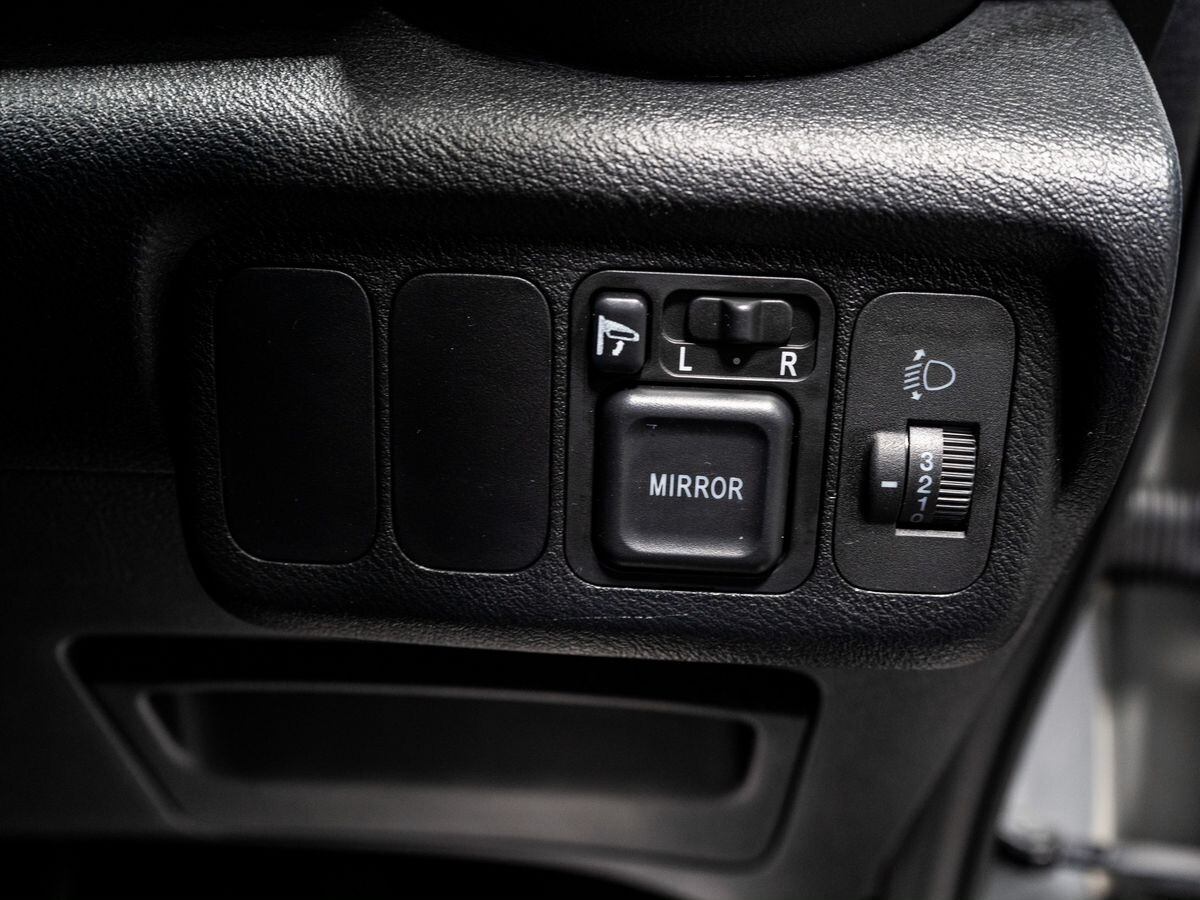 Honda Airwave 2009 - фото автомобиля