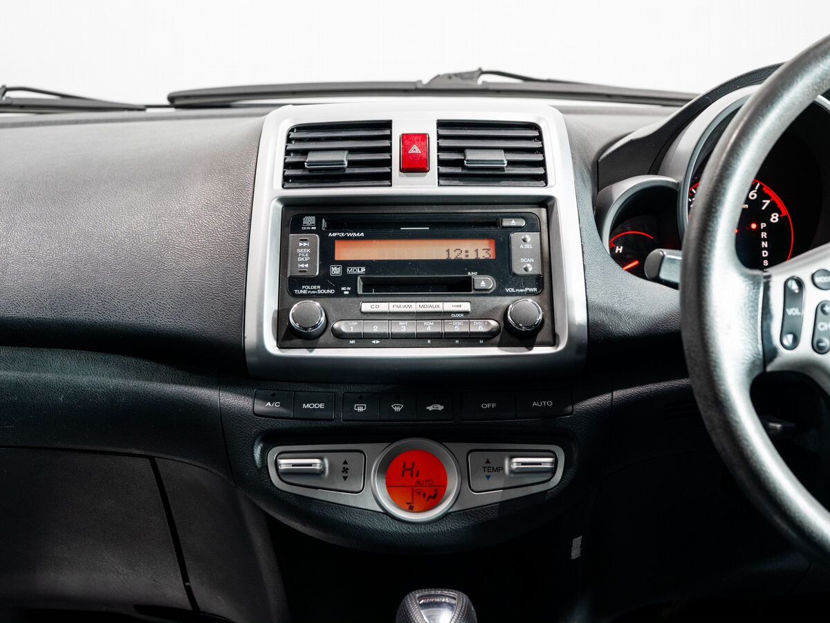 Honda Airwave 2009 - фото автомобиля