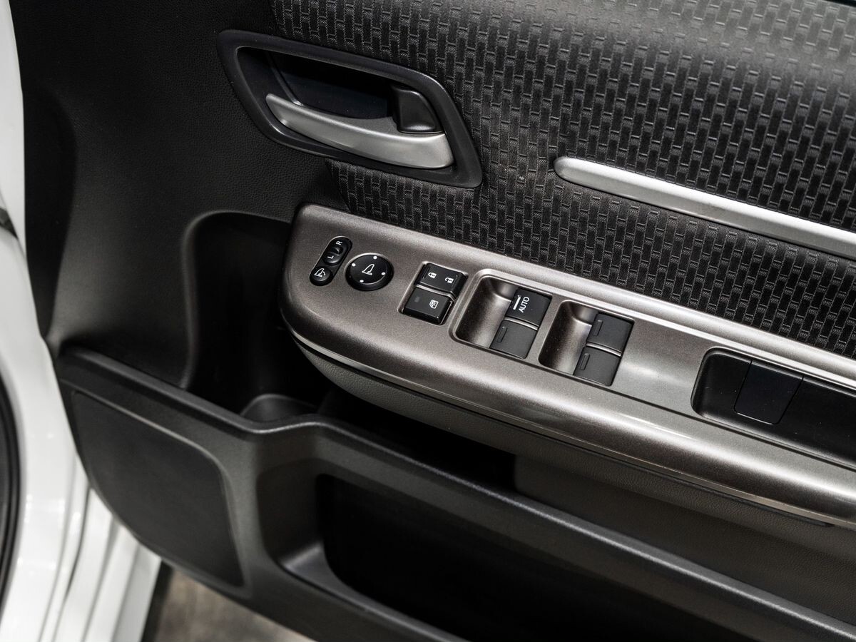 Honda Stepwgn 2019 - фото автомобиля