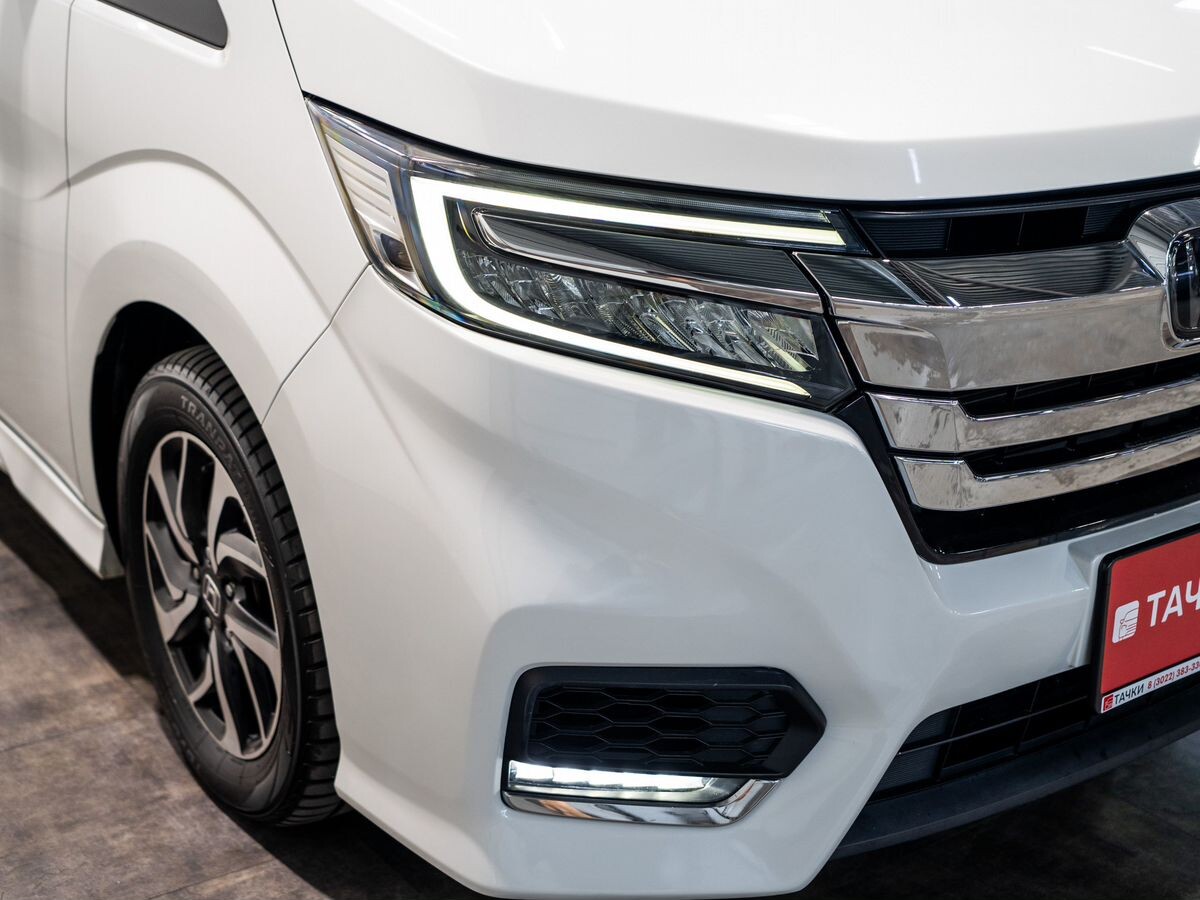 Honda Stepwgn 2019 - фото автомобиля