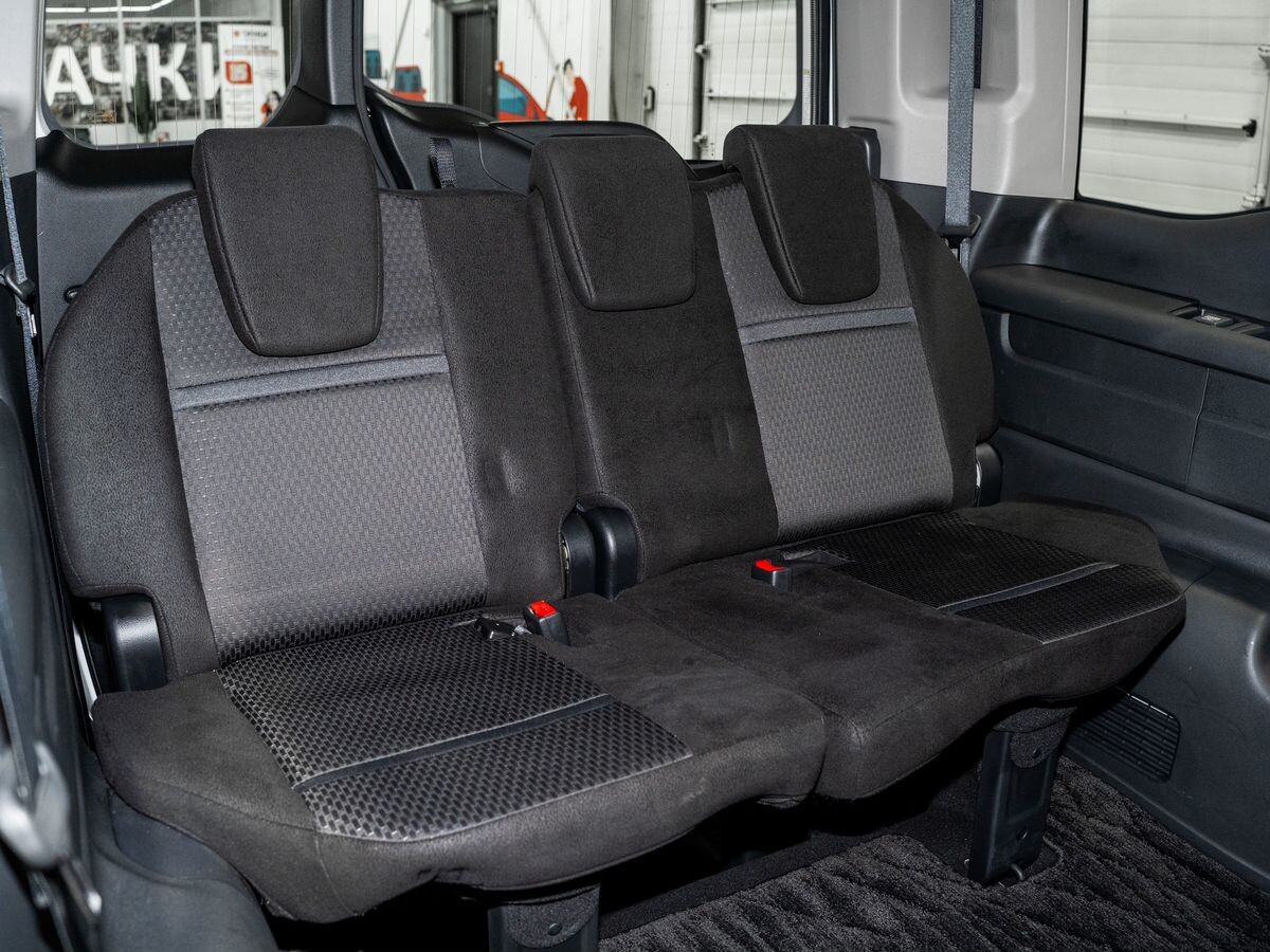 Honda Stepwgn 2019 - фото автомобиля