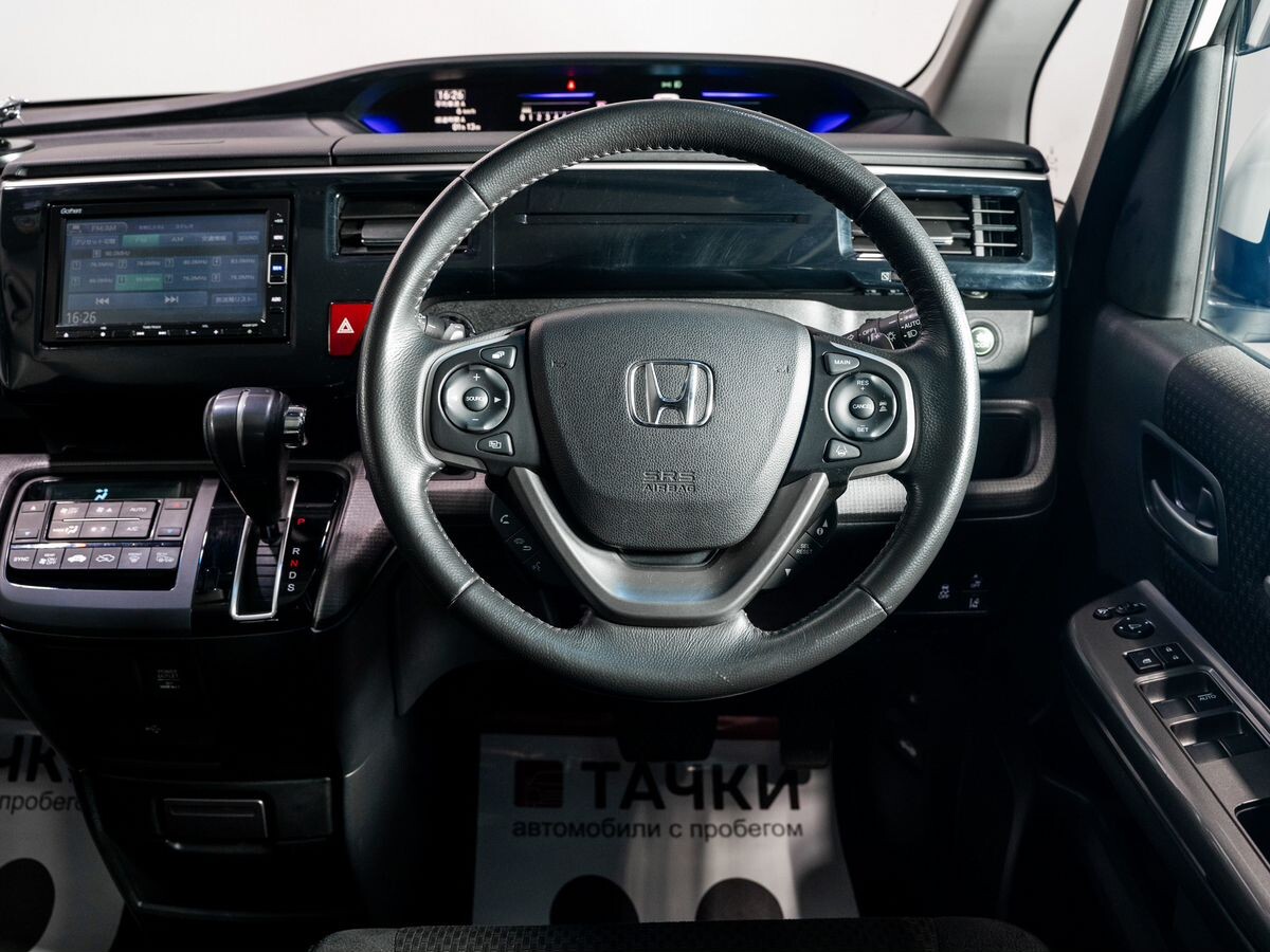 Honda Stepwgn 2019 - фото автомобиля