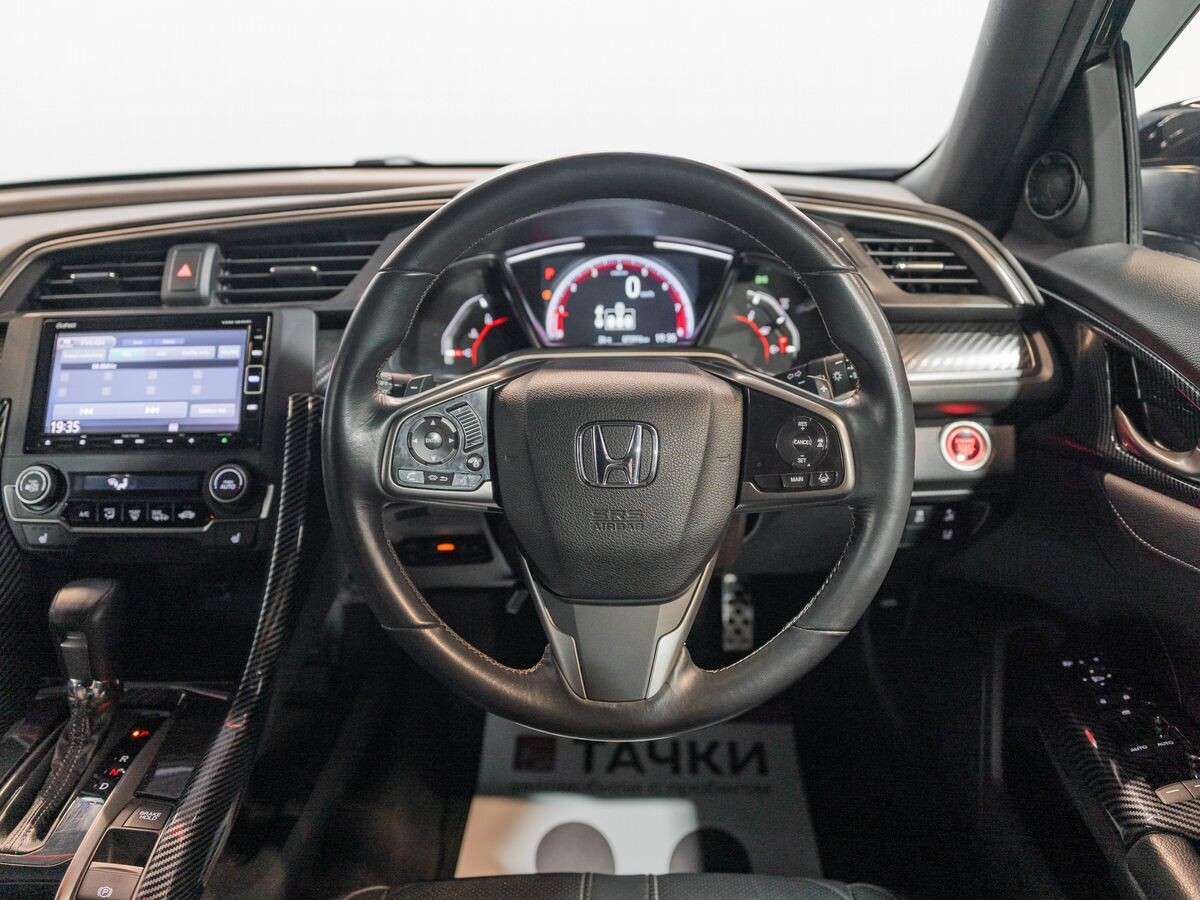 Honda Civic 2018 - фото автомобиля