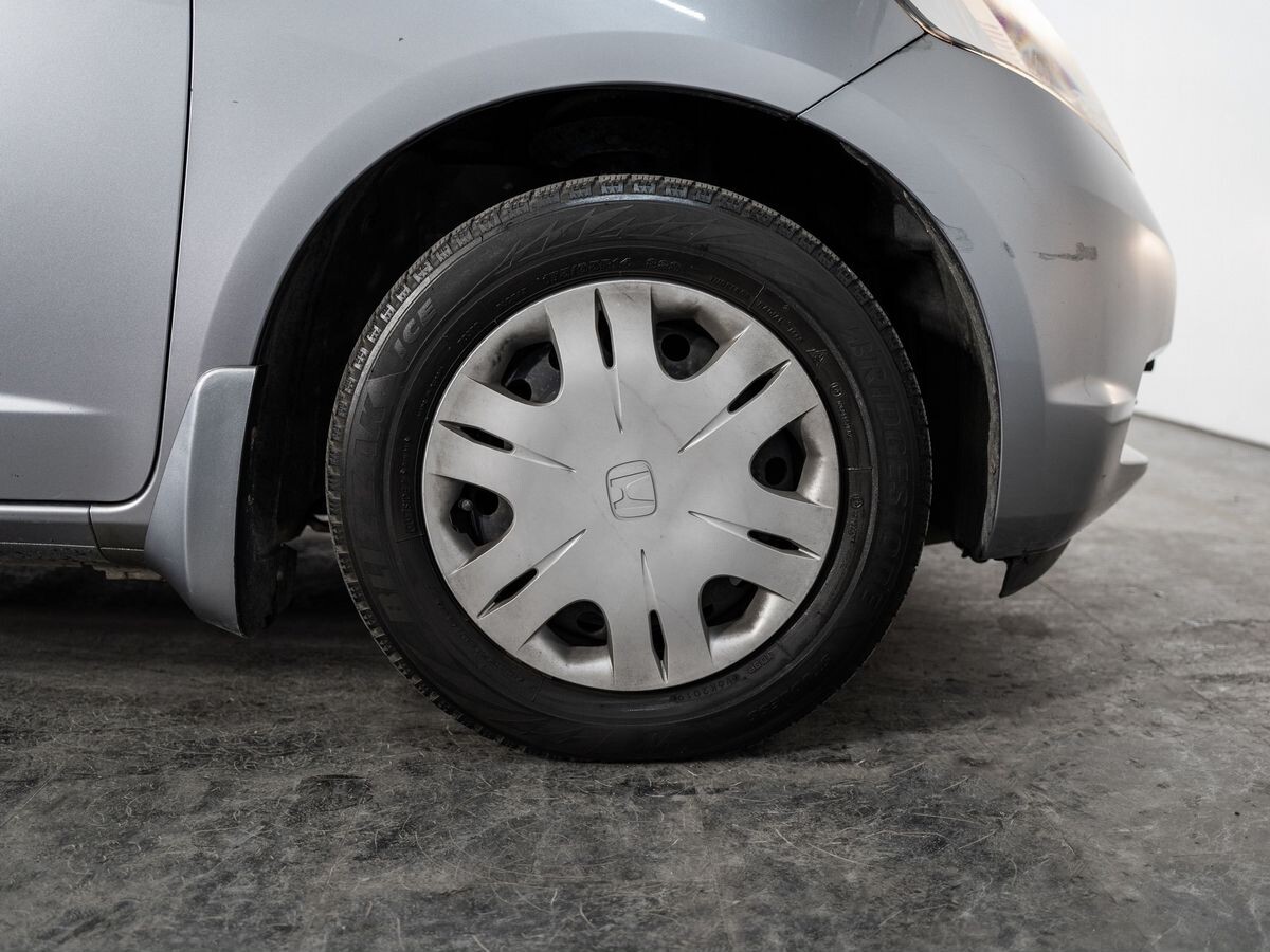 Honda Fit 2009 - фото автомобиля