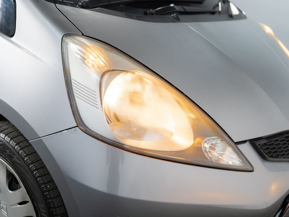 Honda Fit 2009 - фото автомобиля