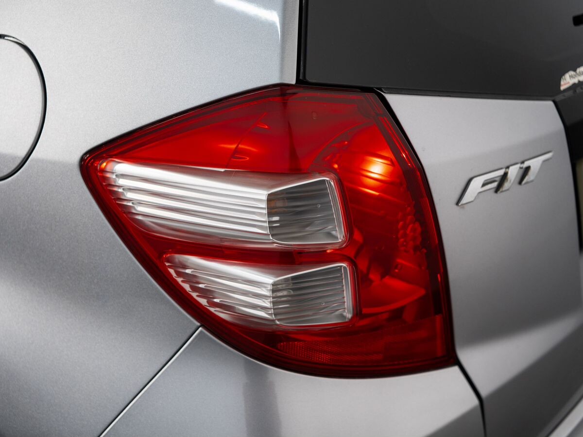 Honda Fit 2009 - фото автомобиля