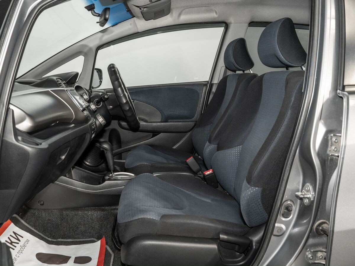Honda Fit 2009 - фото автомобиля