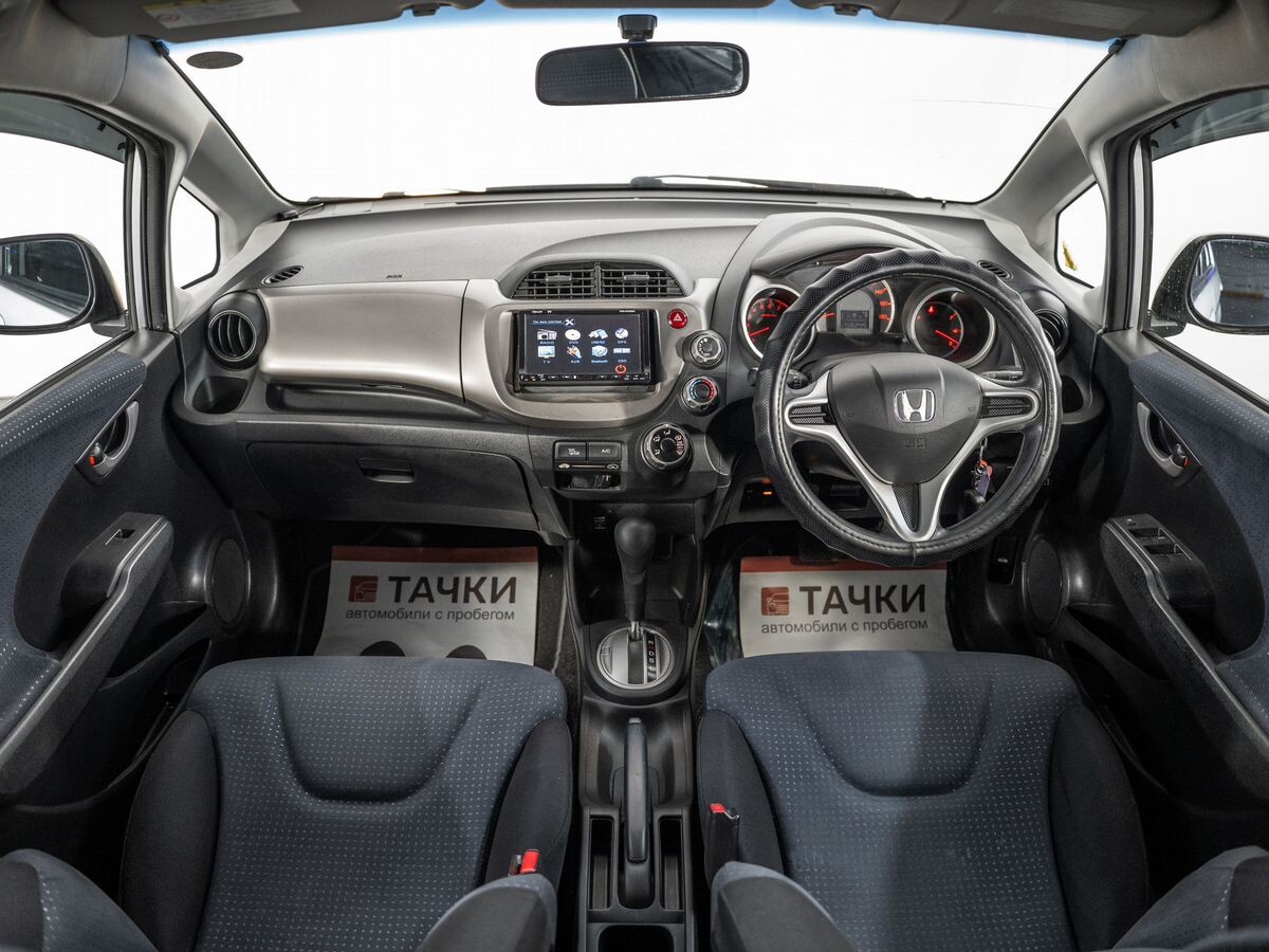 Honda Fit 2009 - фото автомобиля