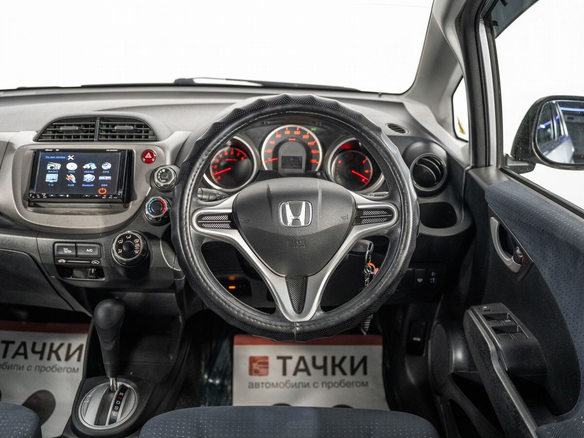 Honda Fit 2009 - фото автомобиля