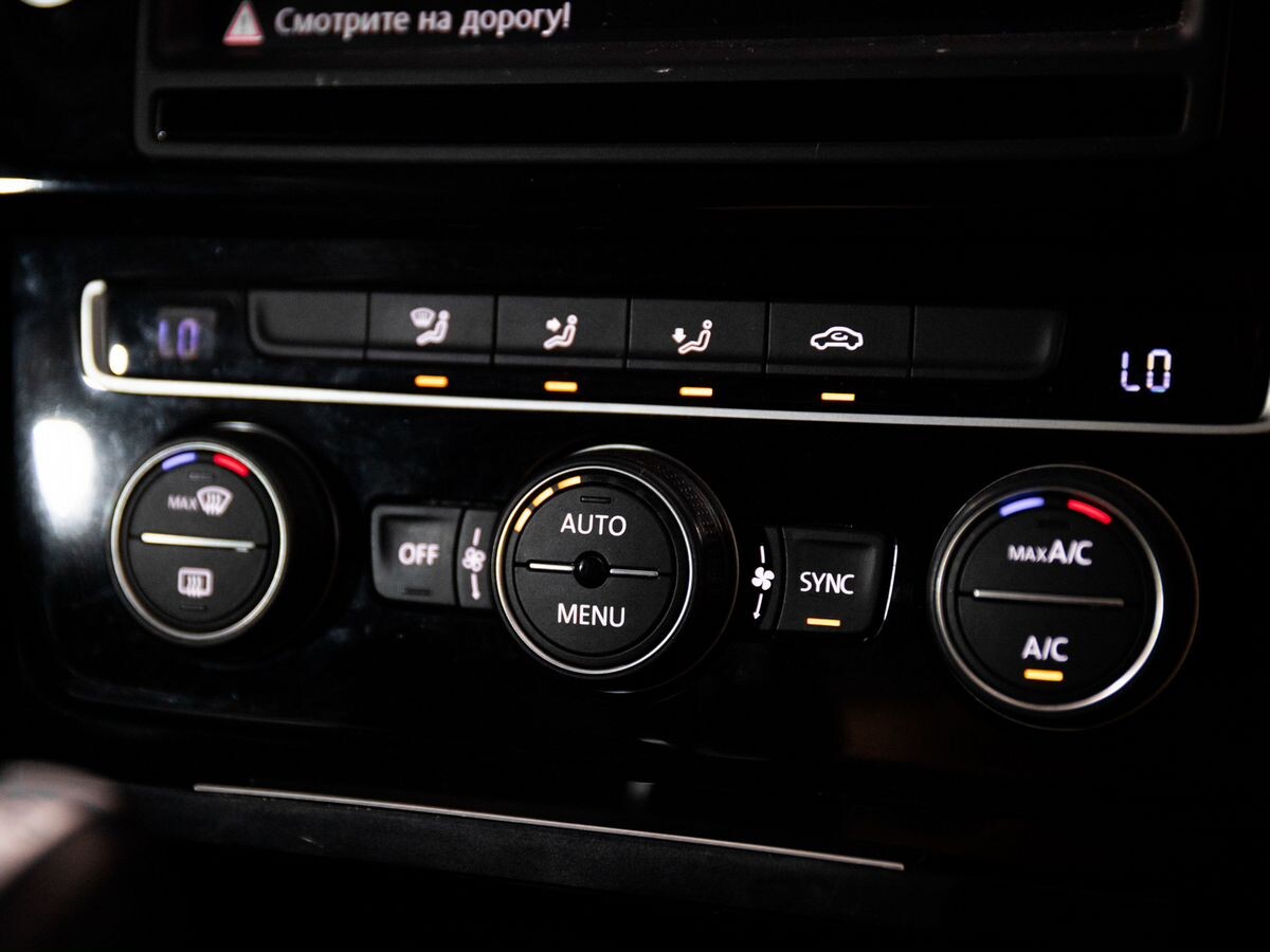 Volkswagen Golf 2014 - фото автомобиля