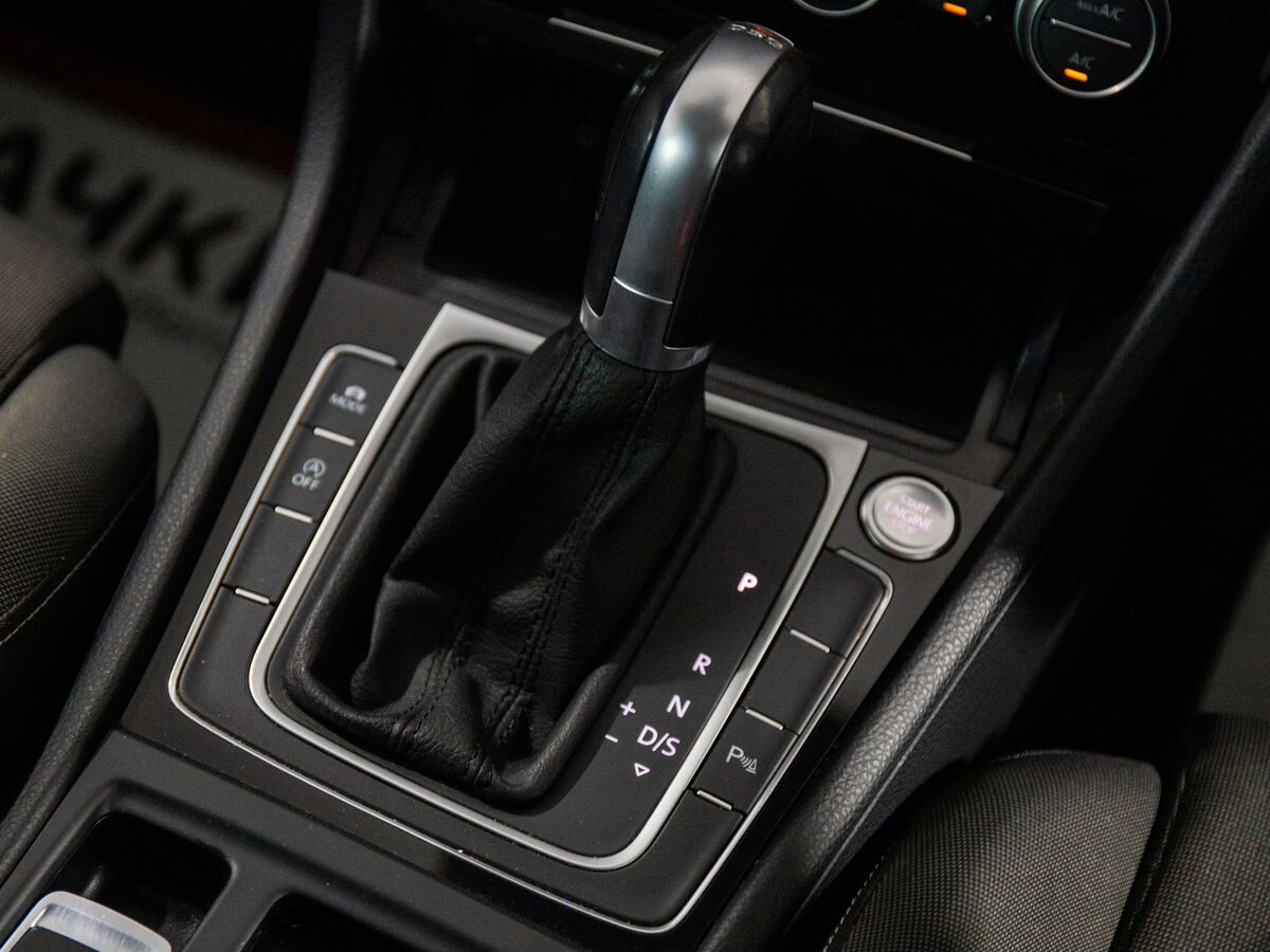Volkswagen Golf 2014 - фото автомобиля