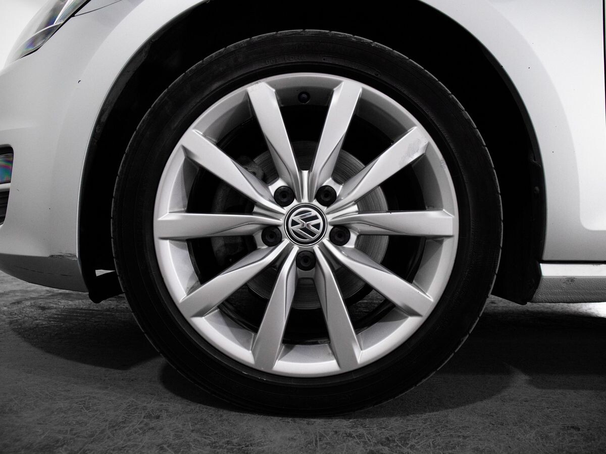 Volkswagen Golf 2014 - фото автомобиля