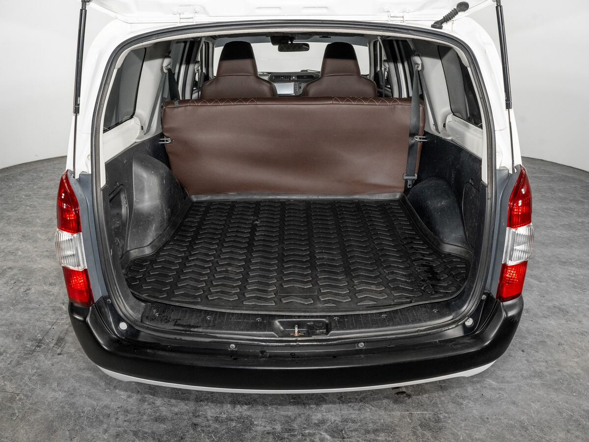 Toyota Probox 2019 - фото автомобиля