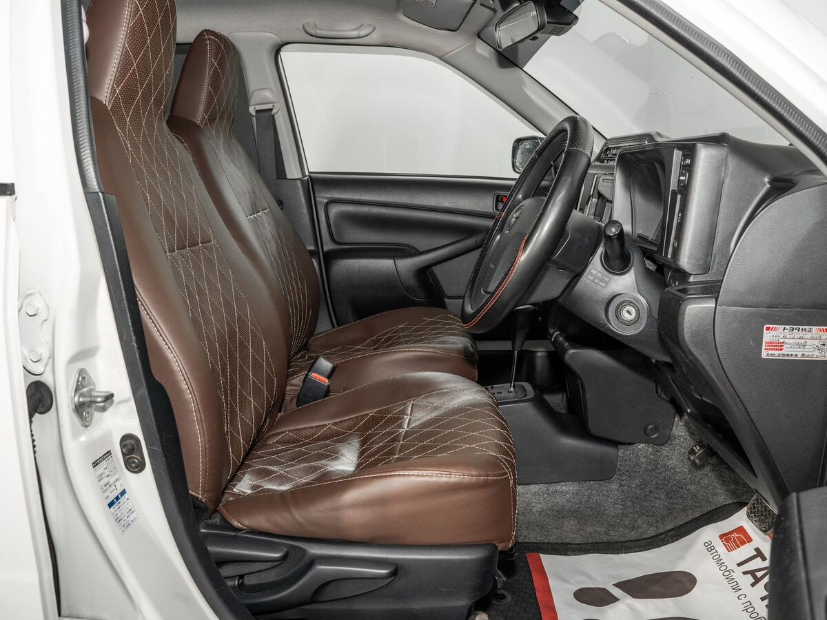Toyota Probox 2019 - фото автомобиля