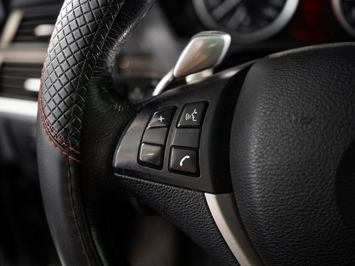 BMW X6 2010 - фото автомобиля