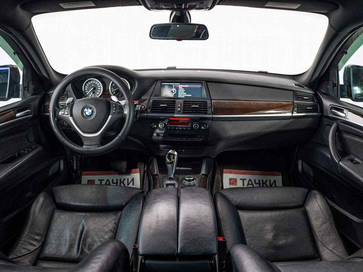 BMW X6 2010 - фото автомобиля