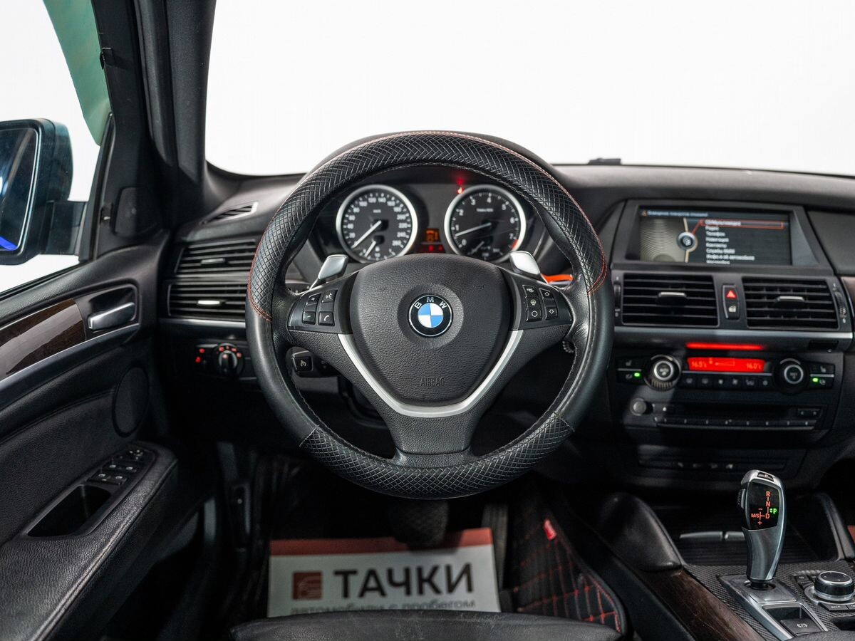 BMW X6 2010 - фото автомобиля
