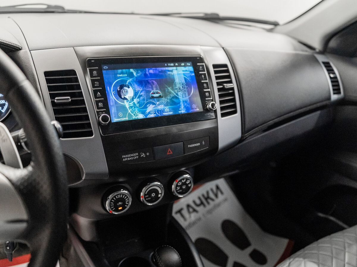 Mitsubishi Outlander 2011 - фото автомобиля