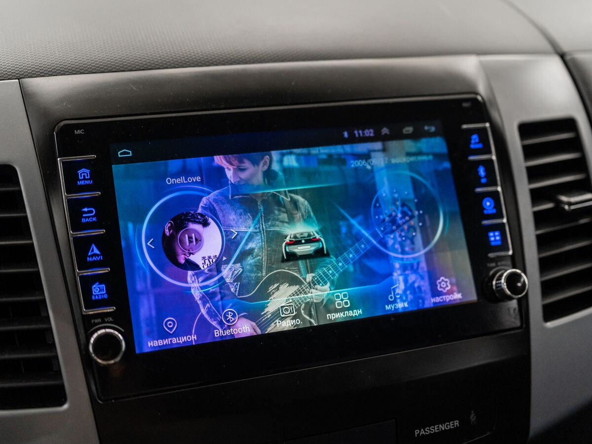 Mitsubishi Outlander 2011 - фото автомобиля