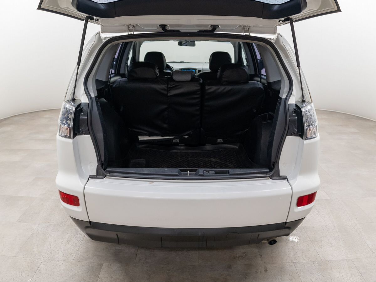 Mitsubishi Outlander 2011 - фото автомобиля
