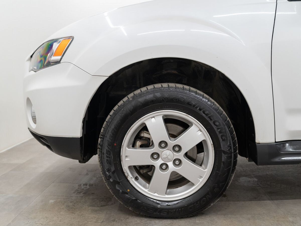Mitsubishi Outlander 2011 - фото автомобиля