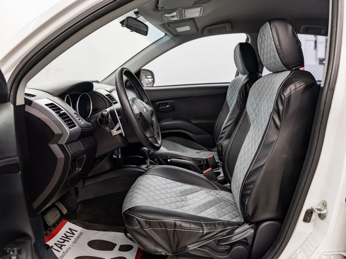 Mitsubishi Outlander 2011 - фото автомобиля