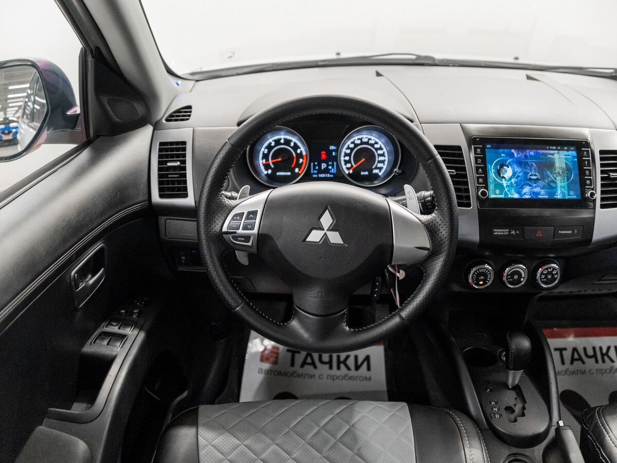 Mitsubishi Outlander 2011 - фото автомобиля