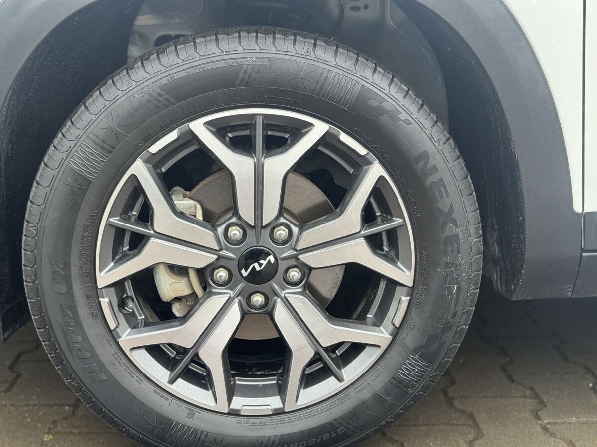 Kia KX3 2022 - фото автомобиля