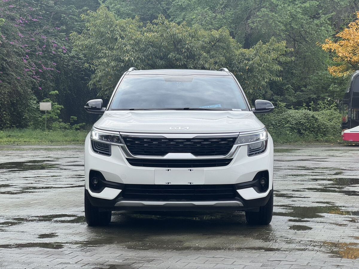 Kia KX3 2022 - фото автомобиля