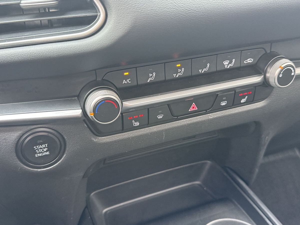 Mazda CX-30 2022 - фото автомобиля