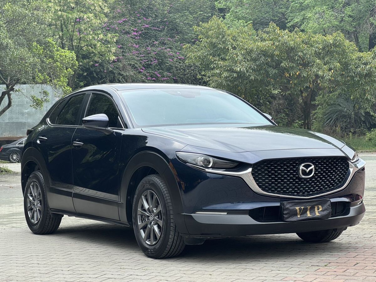 Mazda CX-30 2022 - фото автомобиля