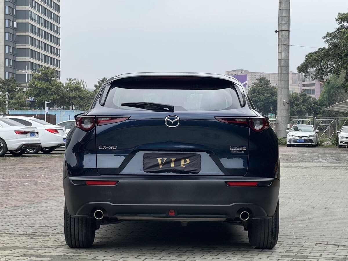 Mazda CX-30 2022 - фото автомобиля