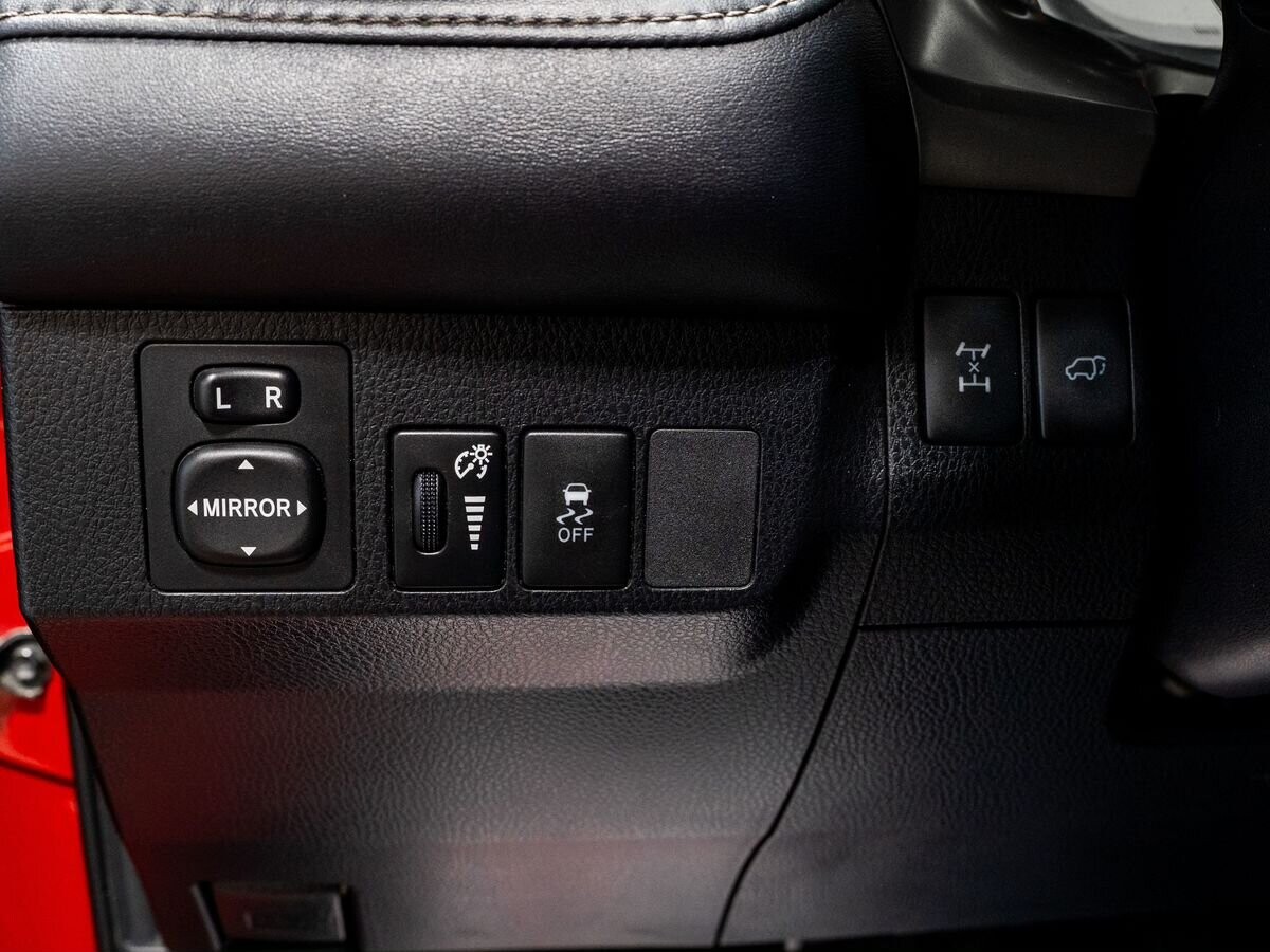 Toyota RAV4 2013 - фото автомобиля