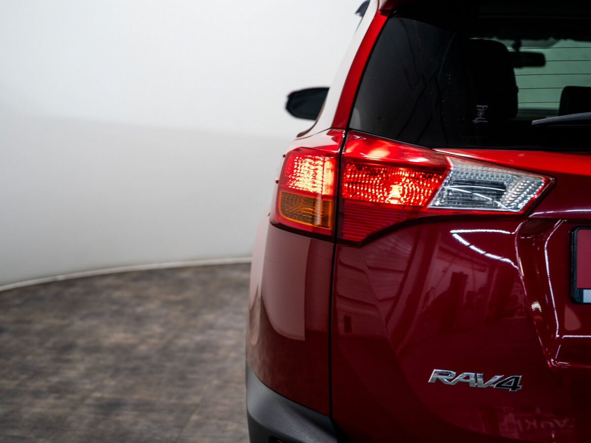 Toyota RAV4 2013 - фото автомобиля
