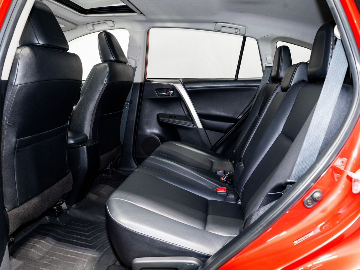 Toyota RAV4 2013 - фото автомобиля