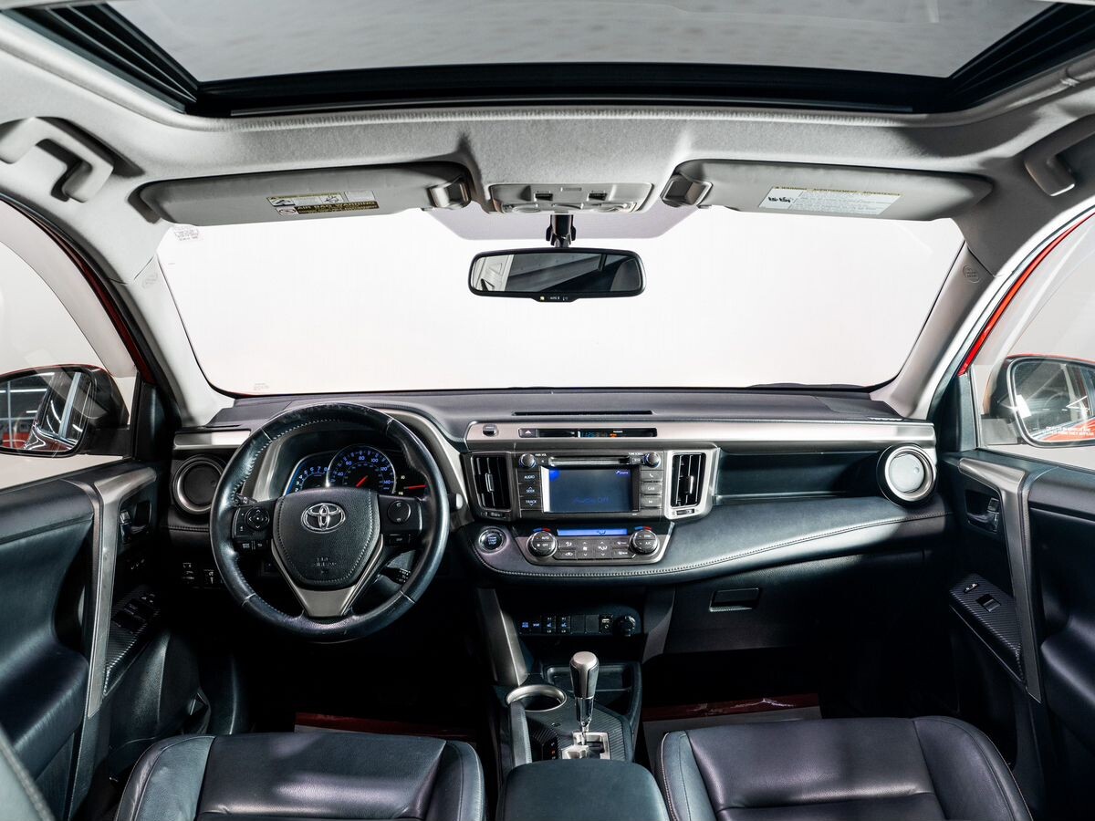 Toyota RAV4 2013 - фото автомобиля