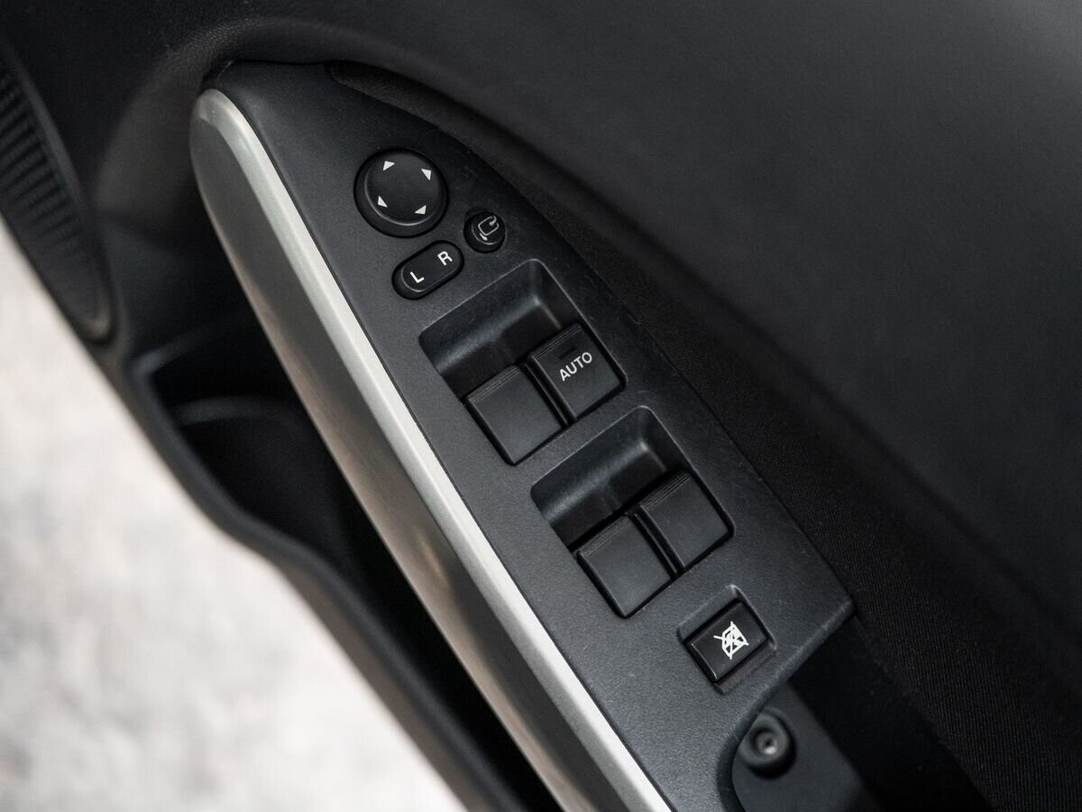 Mazda Demio 2013 - фото автомобиля