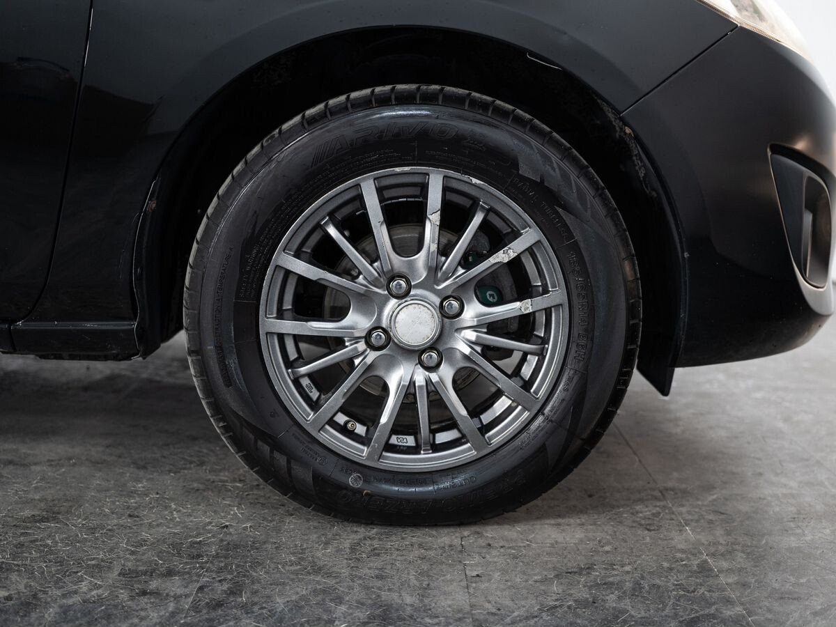 Mazda Demio 2013 - фото автомобиля
