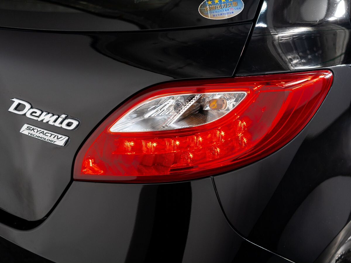 Mazda Demio 2013 - фото автомобиля