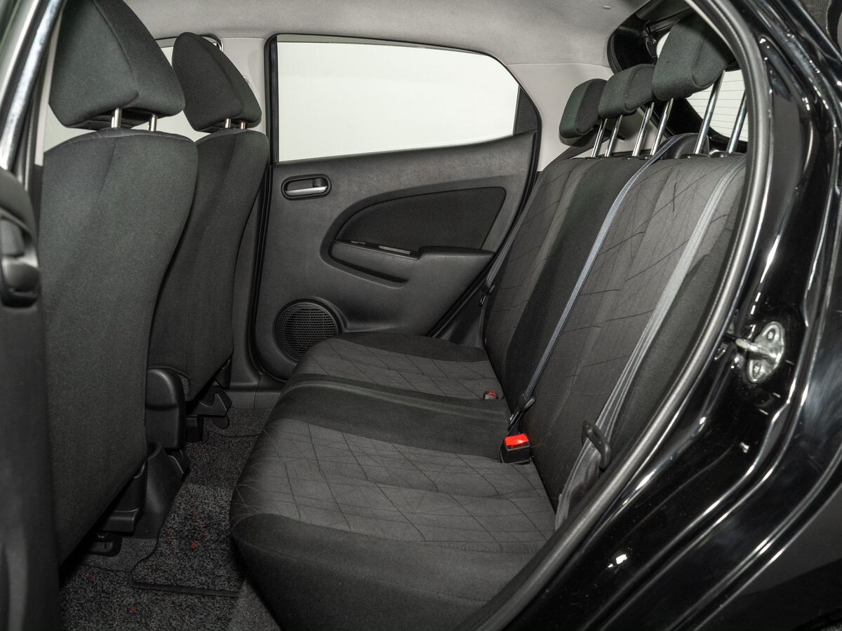 Mazda Demio 2013 - фото автомобиля