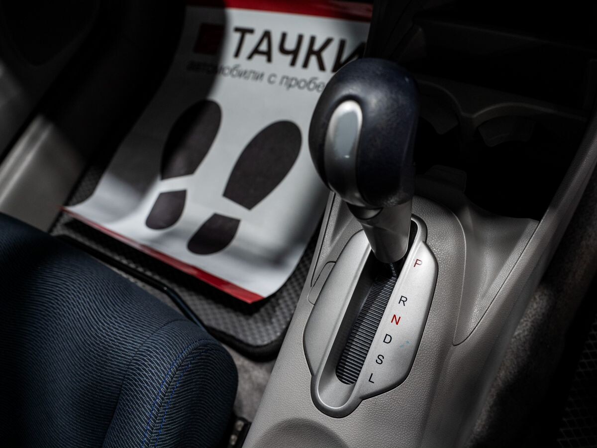 Honda Insight 2010 - фото автомобиля