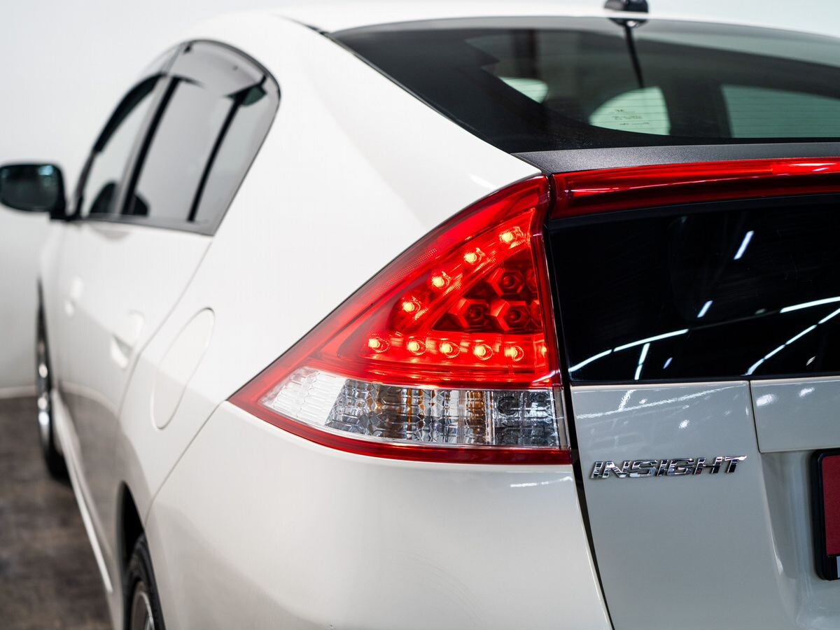Honda Insight 2010 - фото автомобиля