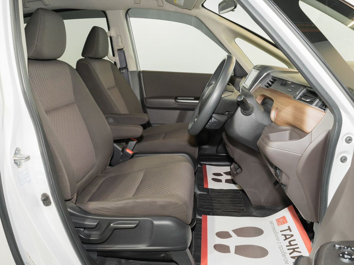 Honda Freed 2020 - фото автомобиля