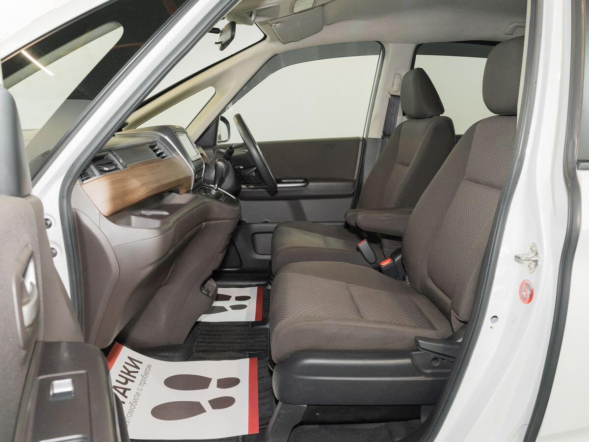 Honda Freed 2020 - фото автомобиля