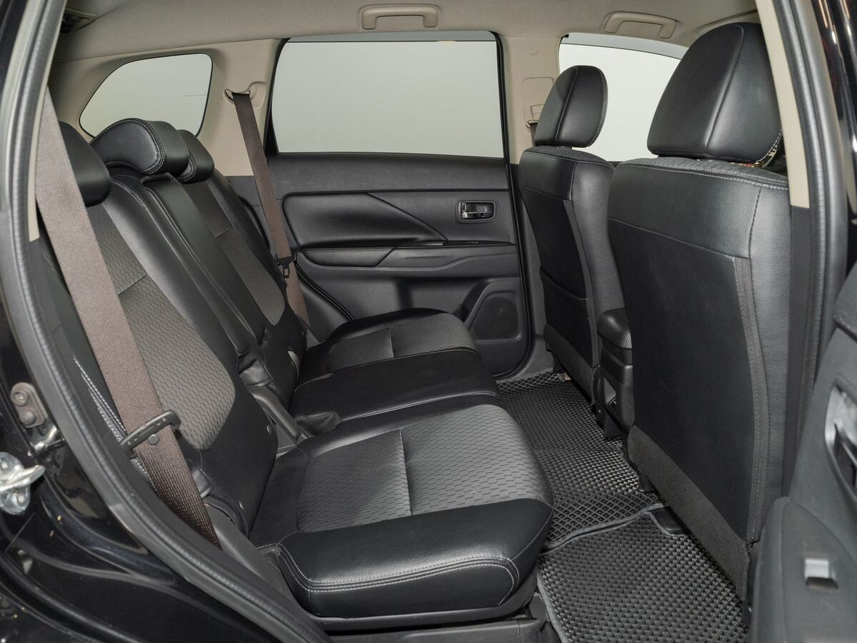 Mitsubishi Outlander 2015 - фото автомобиля