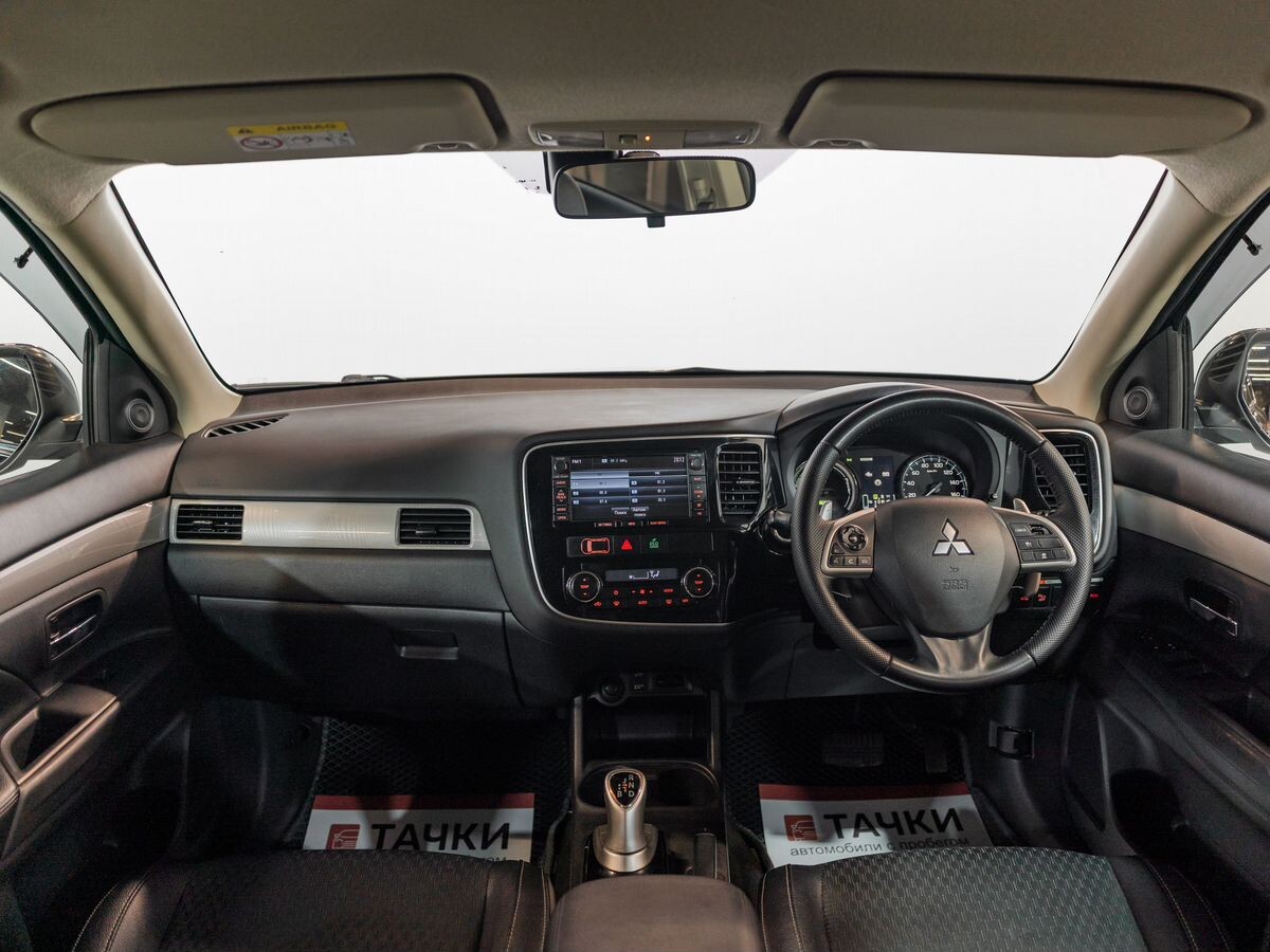 Mitsubishi Outlander 2015 - фото автомобиля